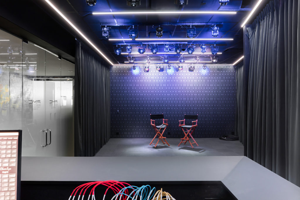 Four Point Design Build - LUXURY MEDIA STUDIOS AND EXECUTIVE OFFICES